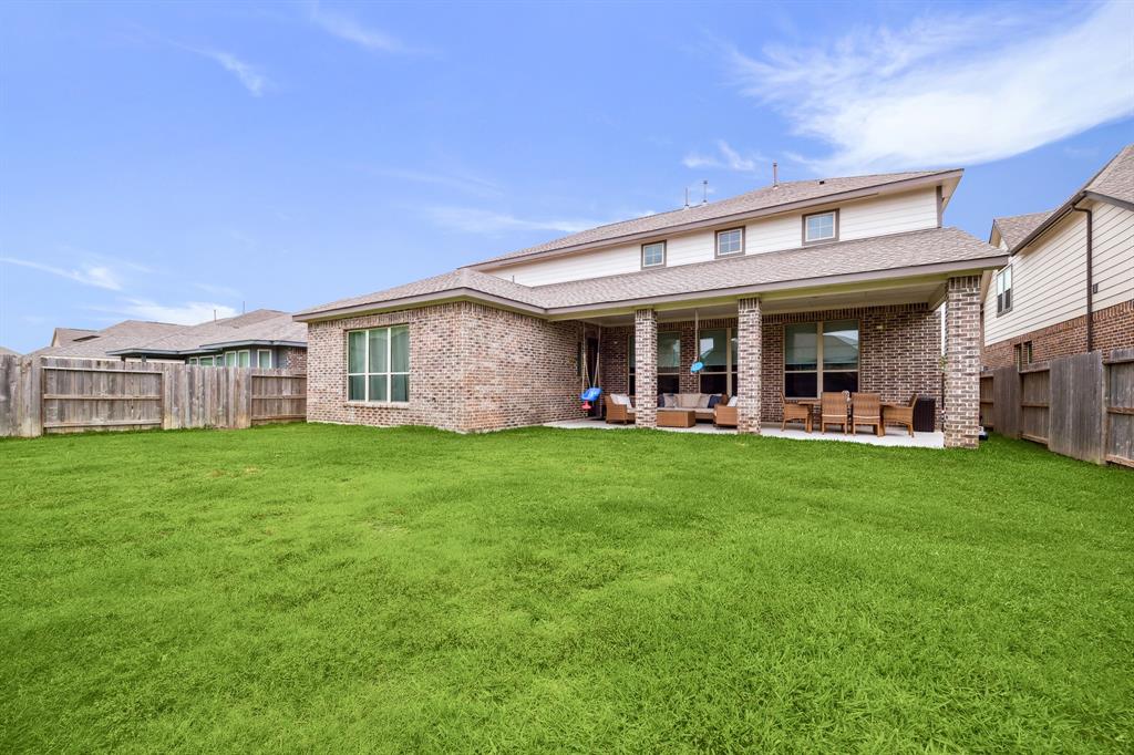12434 Tullich Run Drive, Humble, Texas image 33