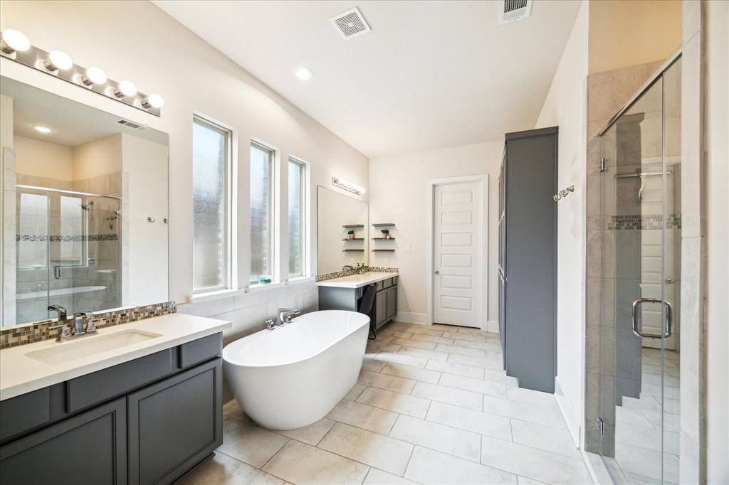 12434 Tullich Run Drive, Humble, Texas image 20