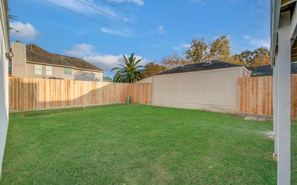 5522 Santrey Drive, Houston, Texas image 27