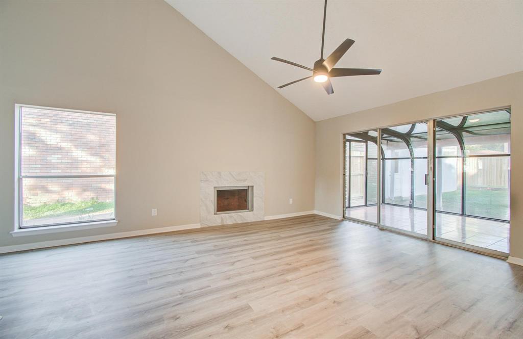 5522 Santrey Drive, Houston, Texas image 7