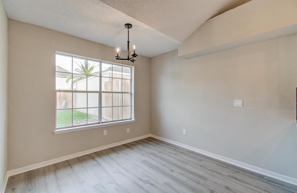 5522 Santrey Drive, Houston, Texas image 15