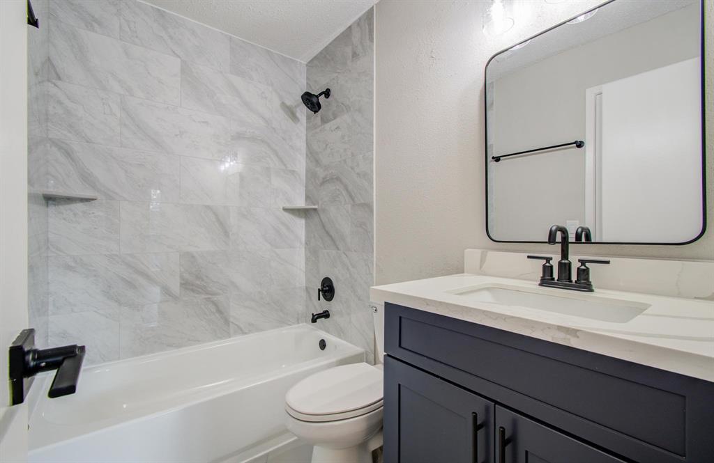 5522 Santrey Drive, Houston, Texas image 22