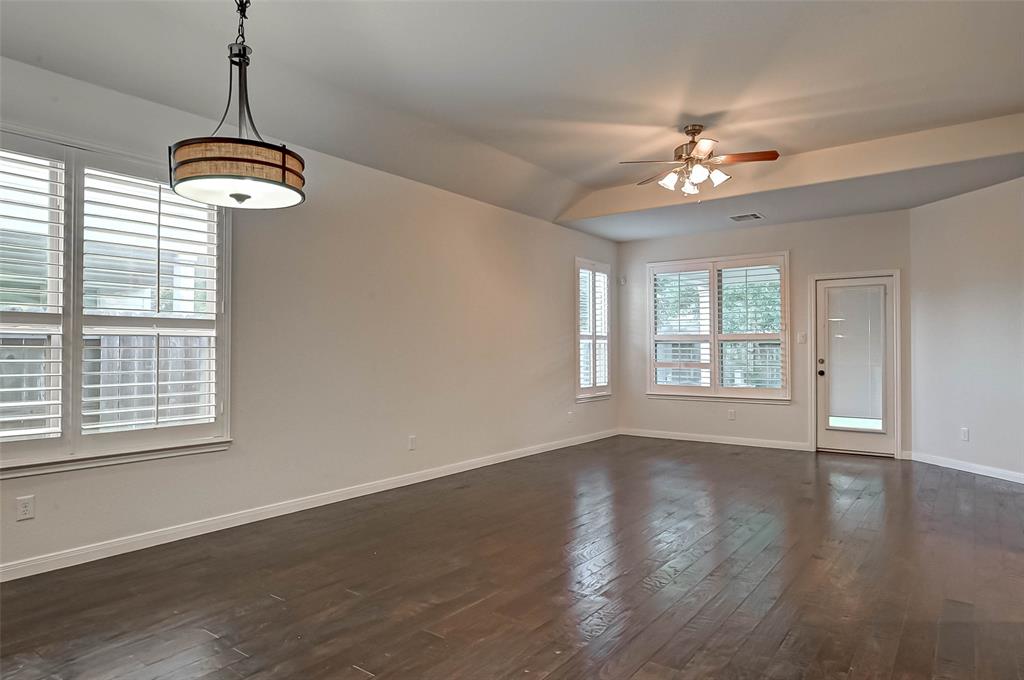 6438 Burgess Heights Lane, Katy, Texas image 11