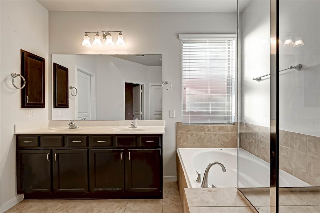 6438 Burgess Heights Lane, Katy, Texas image 32