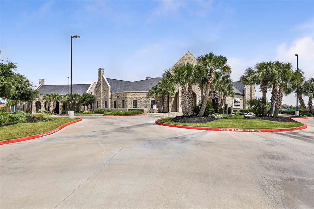 12323 Sabine Point Drive, Humble, Texas image 40