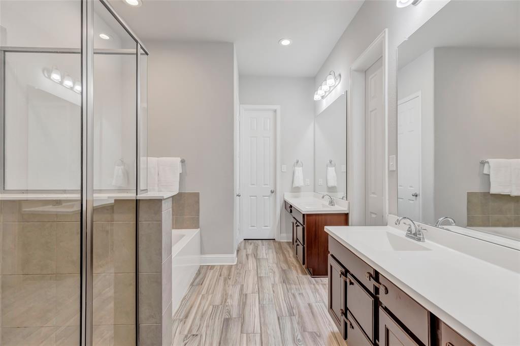 12323 Sabine Point Drive, Humble, Texas image 18