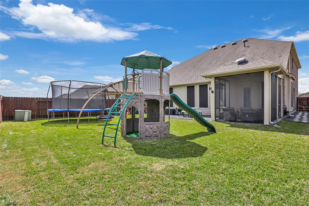 12323 Sabine Point Drive, Humble, Texas image 30