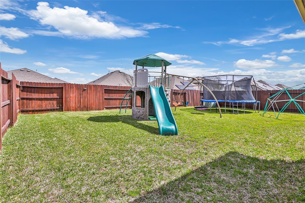 12323 Sabine Point Drive, Humble, Texas image 32