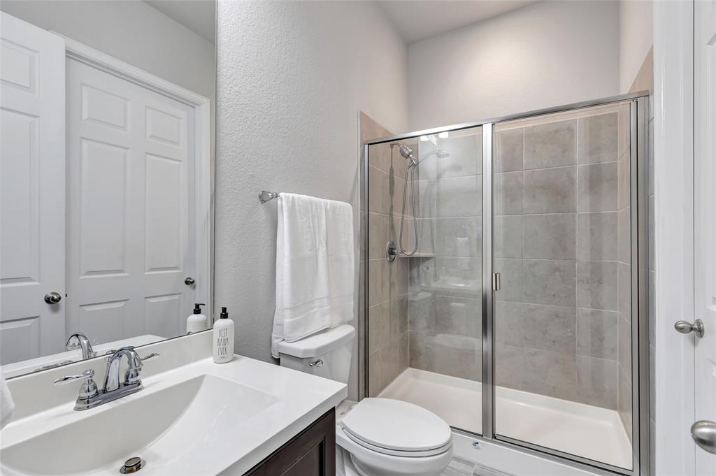 12323 Sabine Point Drive, Humble, Texas image 22