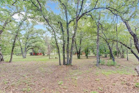 A home in Floresville