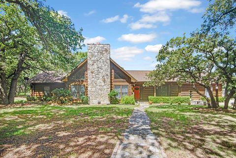 A home in Floresville