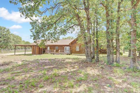 A home in Floresville