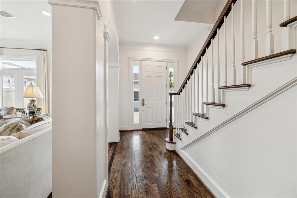 1230 Potomac Drive, Houston, Texas image 16