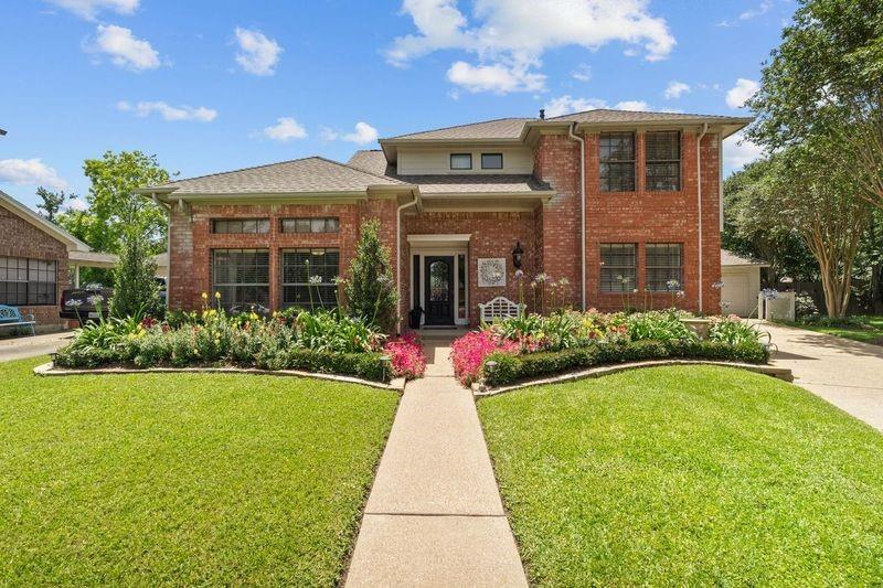 15106 Cranbourne Drive, Houston, Texas image 2