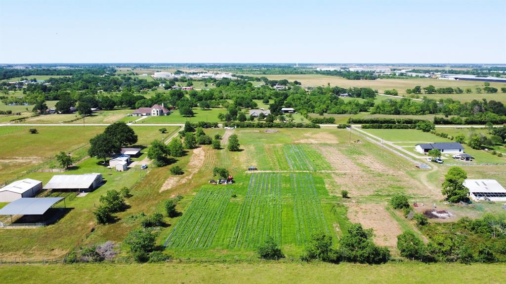 Brumlow Road, Waller, Texas image 5