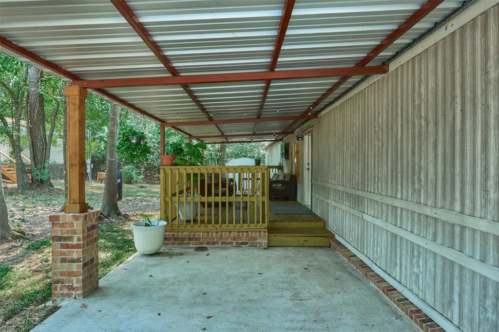 13127 S Lee Shore Drive, Willis, Texas image 32