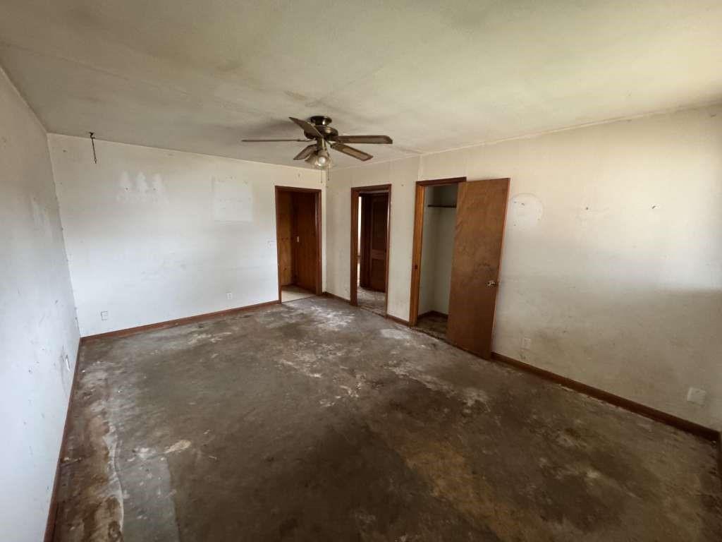 305 W Harrison Avenue, Electra, Texas image 6
