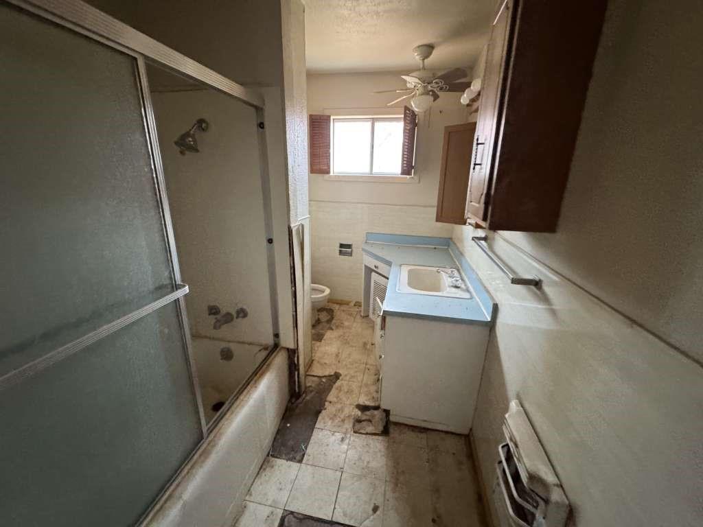 305 W Harrison Avenue, Electra, Texas image 13