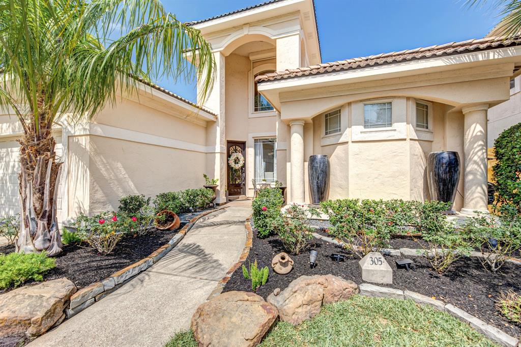 305 Harborside Circle