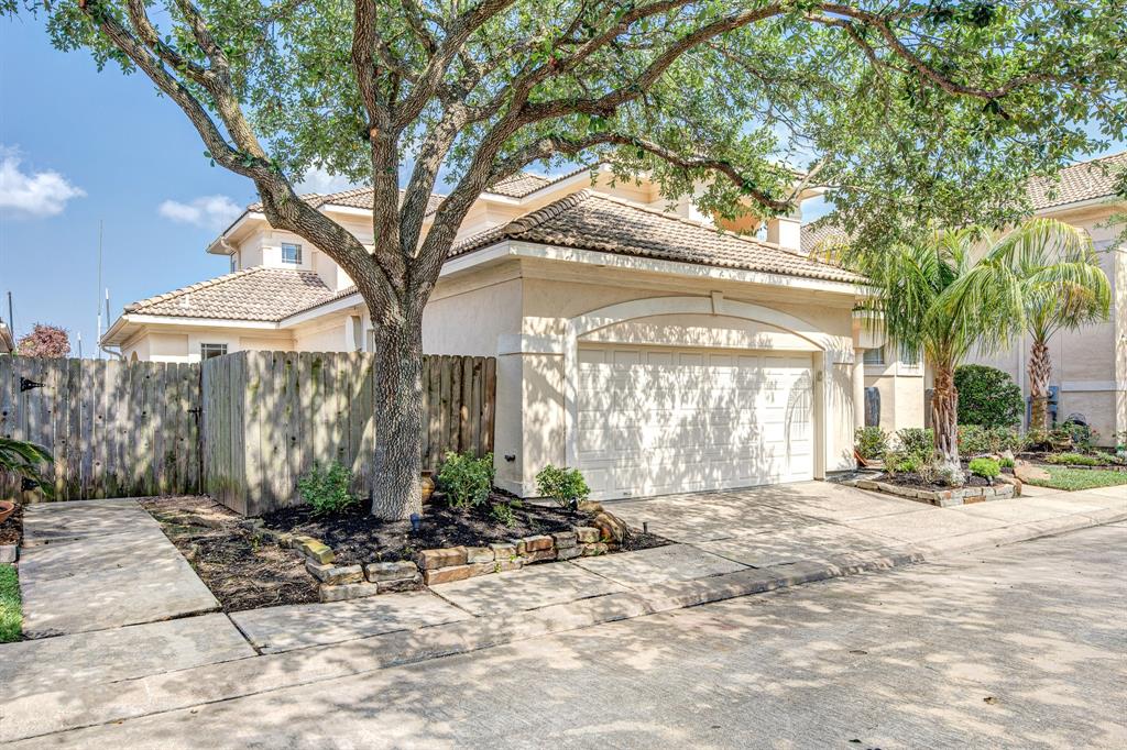 305 Harborside Circle