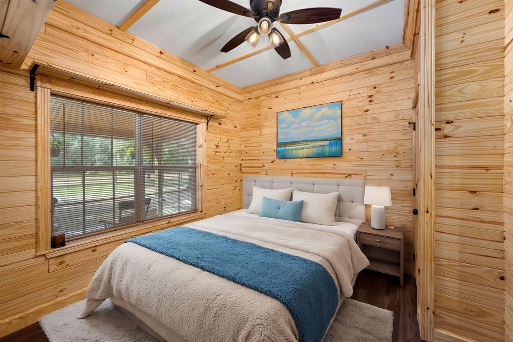 220 Crooked Creek, Sheridan, Texas image 10