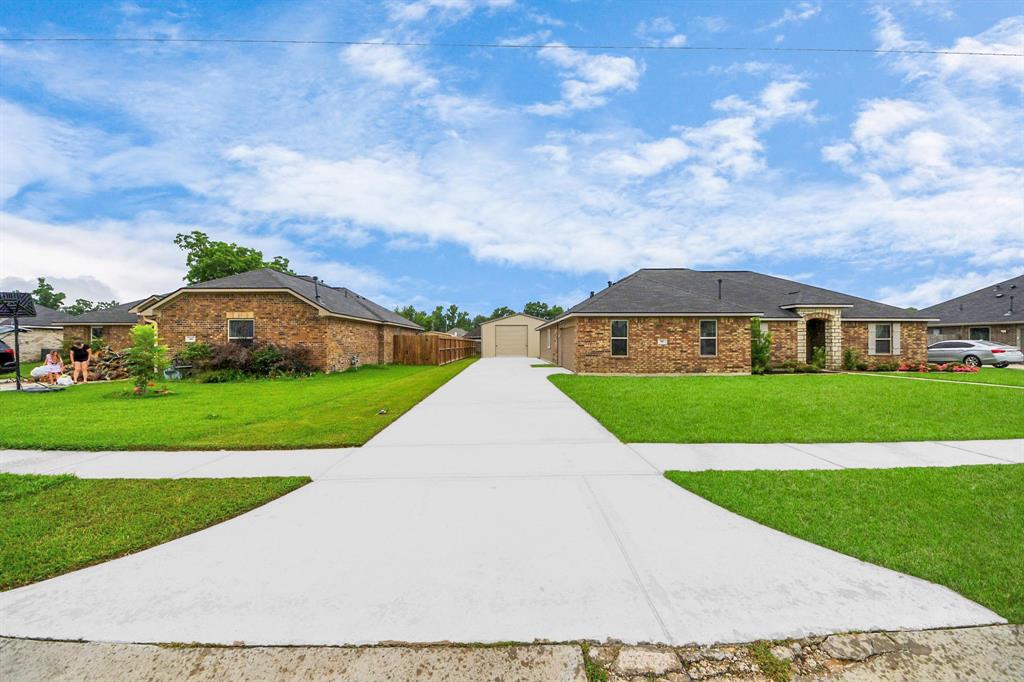 90 Georgia Street, Dayton, Texas image 4