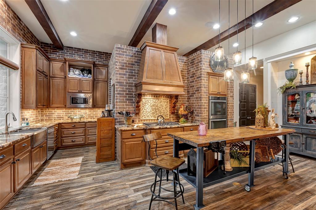 12431 Lake Vista Drive, Willis, Texas image 7