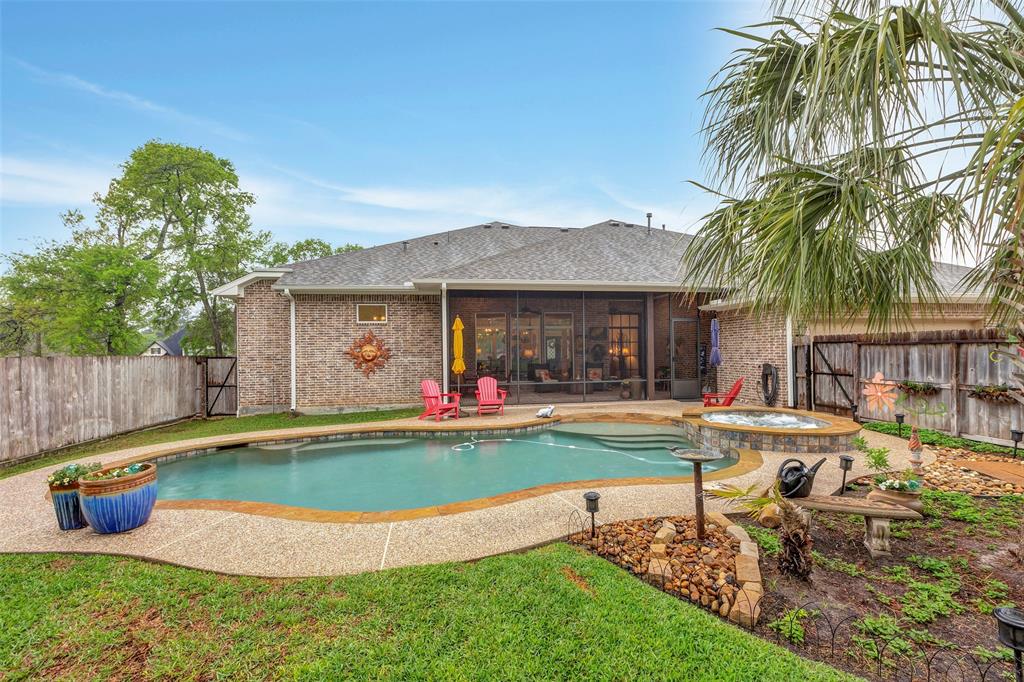 12431 Lake Vista Drive, Willis, Texas image 33