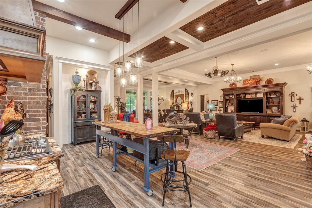 12431 Lake Vista Drive, Willis, Texas image 13