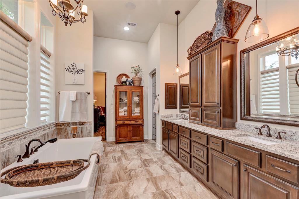 12431 Lake Vista Drive, Willis, Texas image 23