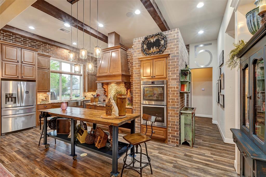 12431 Lake Vista Drive, Willis, Texas image 9