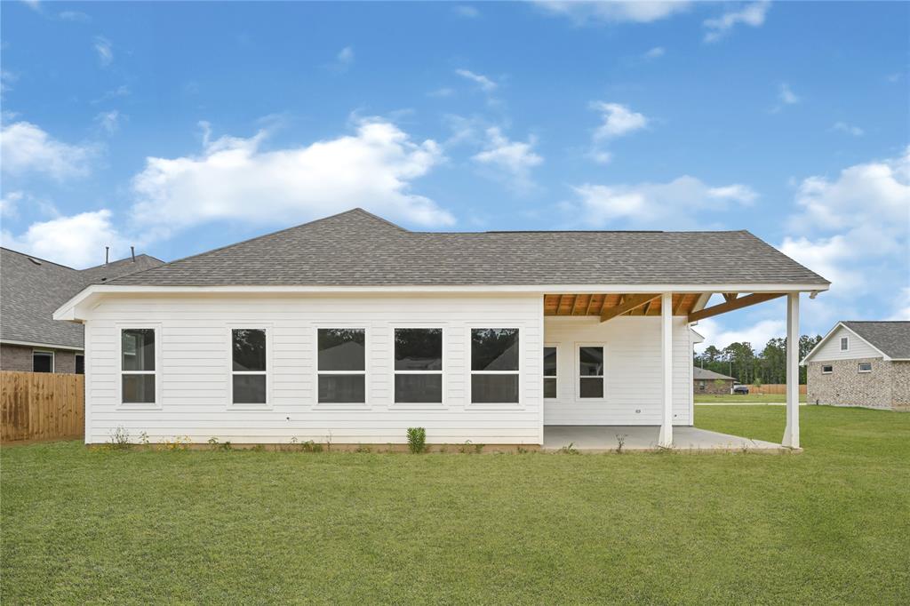 123 Big Spring Drive, Anahuac, Texas image 10