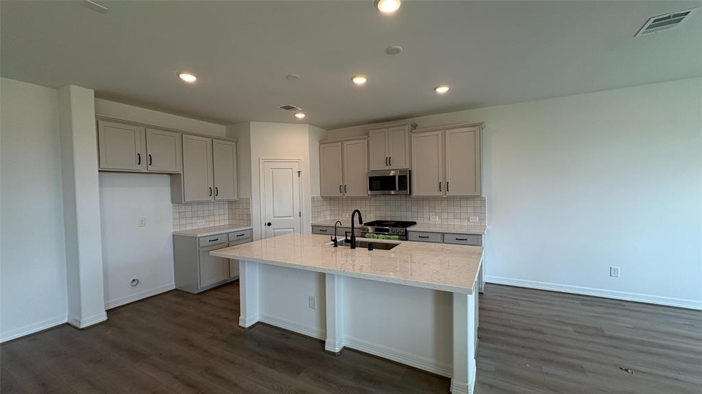 32035 Fernwood Mallow Court, Hockley, Texas image 29