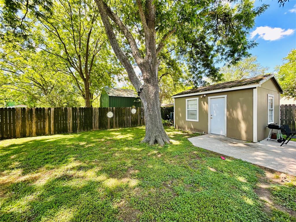 121 Banks Street, Columbus, Texas image 15