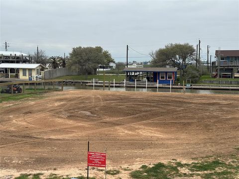Photo of 2410 Gulfview Drive, Sargent, TX 77414 (MLS # 66611846) Photo of 2410 Gulfview Drive, Sargent, TX 77414 (MLS # 66611846)