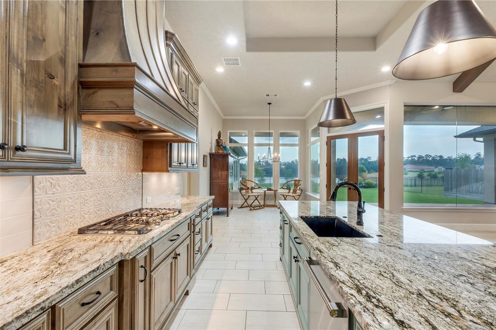 23306 Vista De Tres Lagos Drive, Spring, Texas image 25