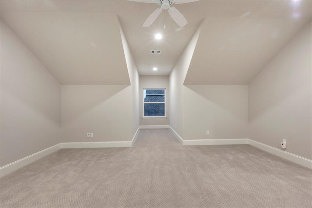 23306 Vista De Tres Lagos Drive, Spring, Texas image 45