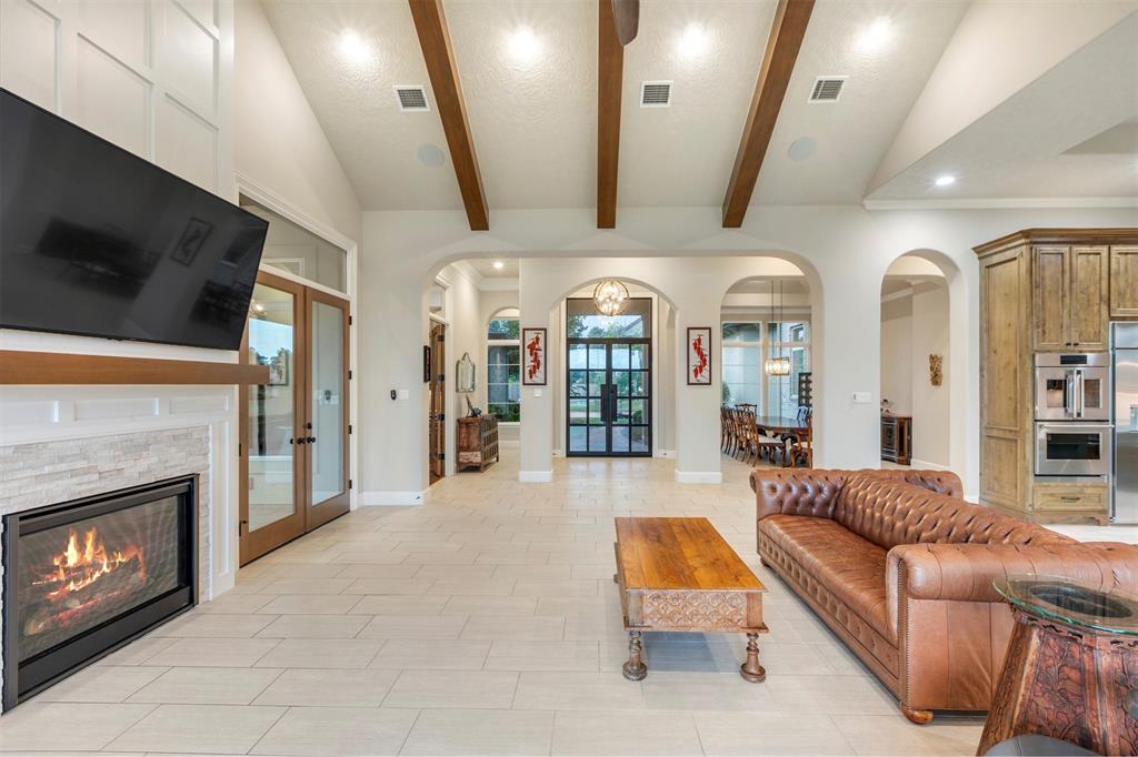 23306 Vista De Tres Lagos Drive, Spring, Texas image 19