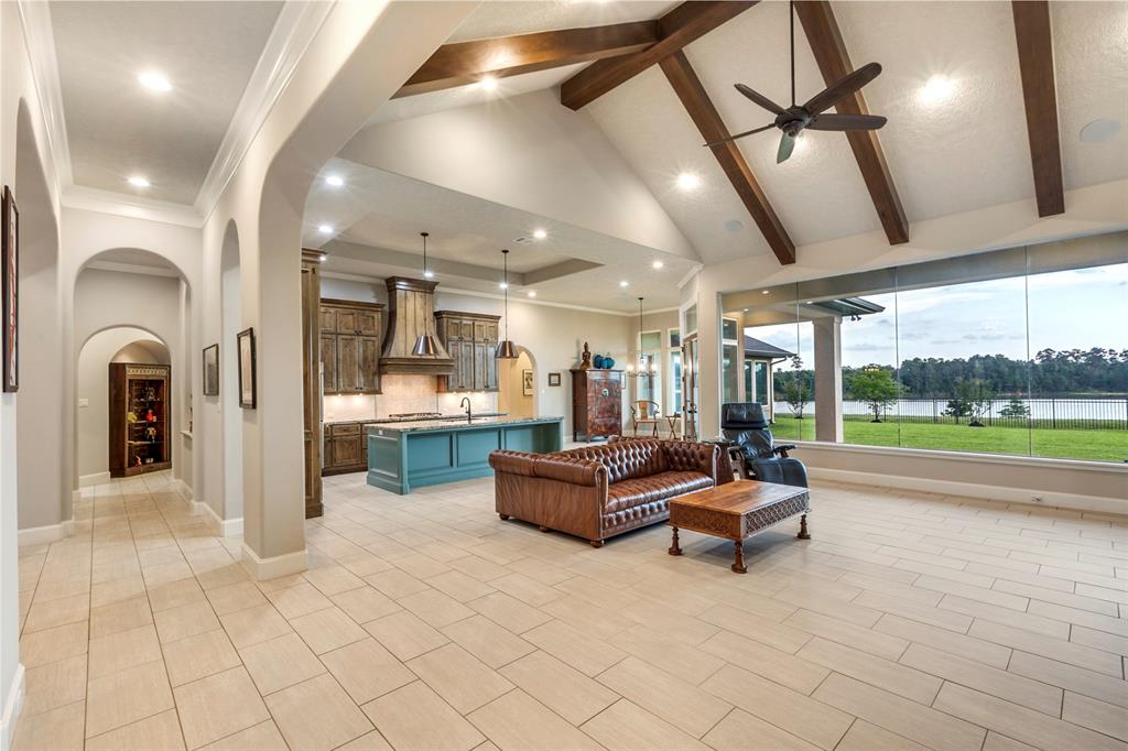 23306 Vista De Tres Lagos Drive, Spring, Texas image 21