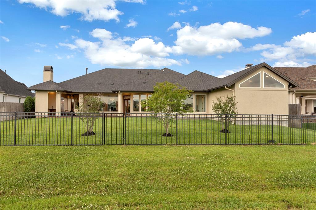 23306 Vista De Tres Lagos Drive, Spring, Texas image 46