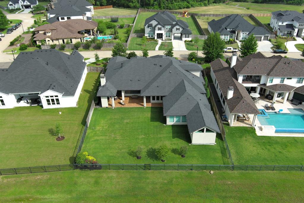 23306 Vista De Tres Lagos Drive, Spring, Texas image 9