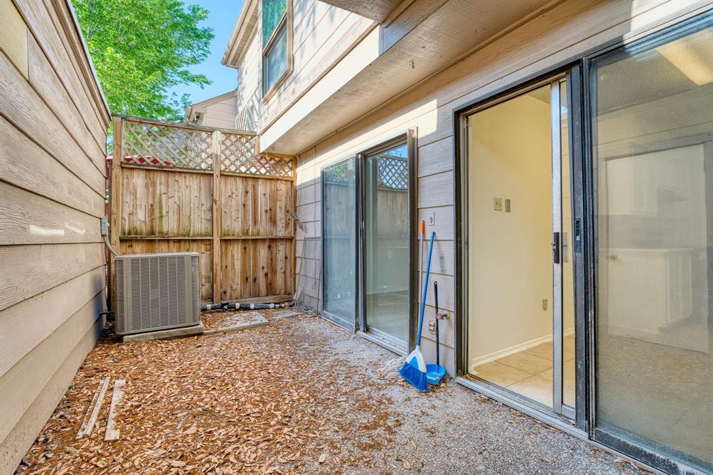 5860 Sampley Way #5860, Houston, Texas image 22