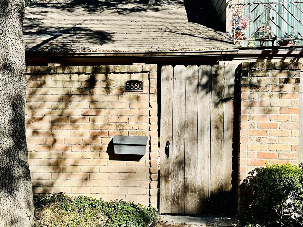 5860 Sampley Way #5860, Houston, Texas image 1