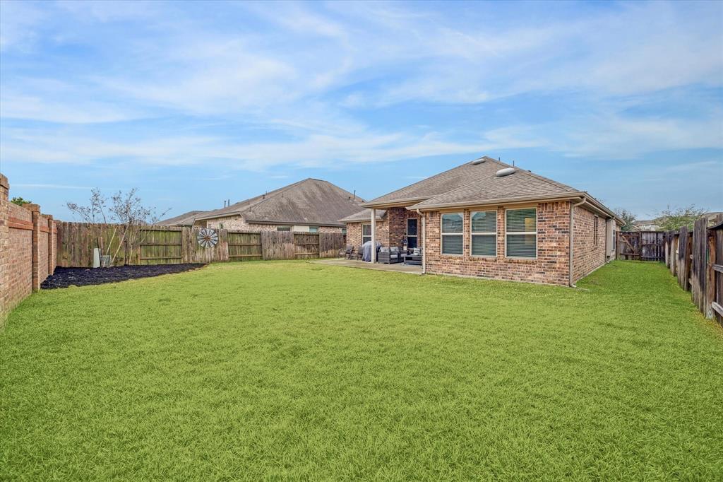 9018 Thunder Acres Drive, Cypress, Texas image 21