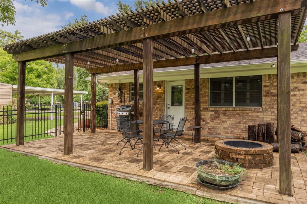 2402 John Street, Pearland, Texas image 27