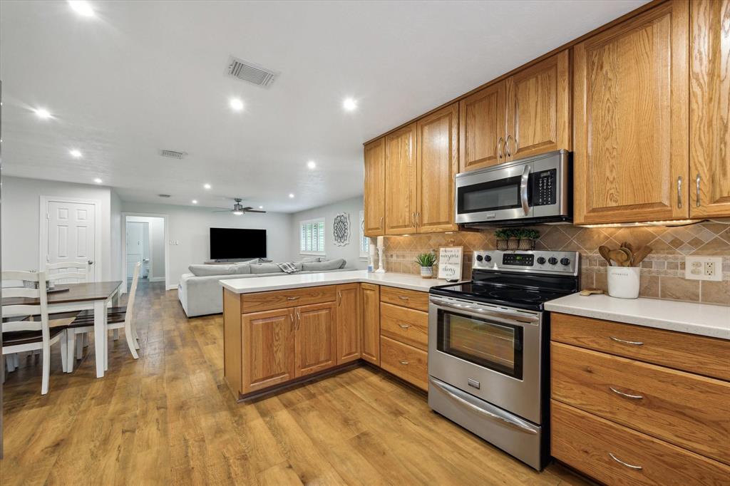 2402 John Street, Pearland, Texas image 15
