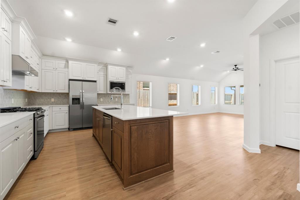 3315 Bristle Ridge Lane, Brookshire, Texas image 6