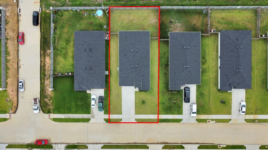 2039 Woodlark Way