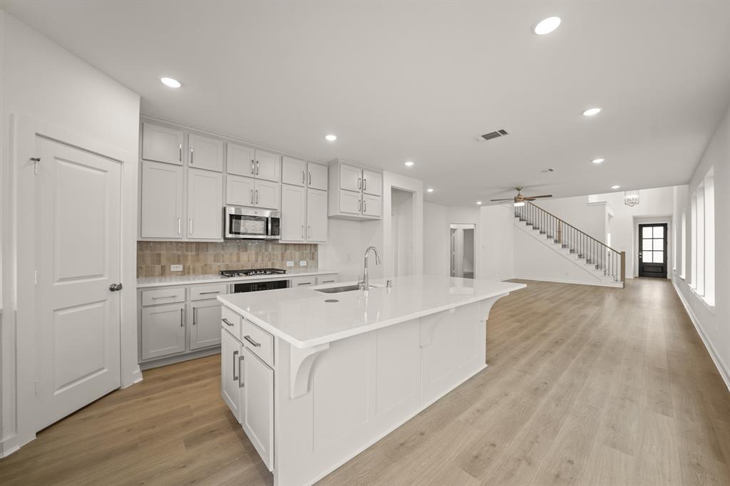 423 Big Pine Trail