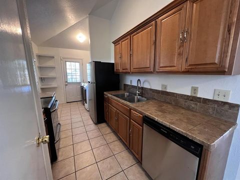 Duplex in Houston TX 12707 Marble Drive 31.jpg